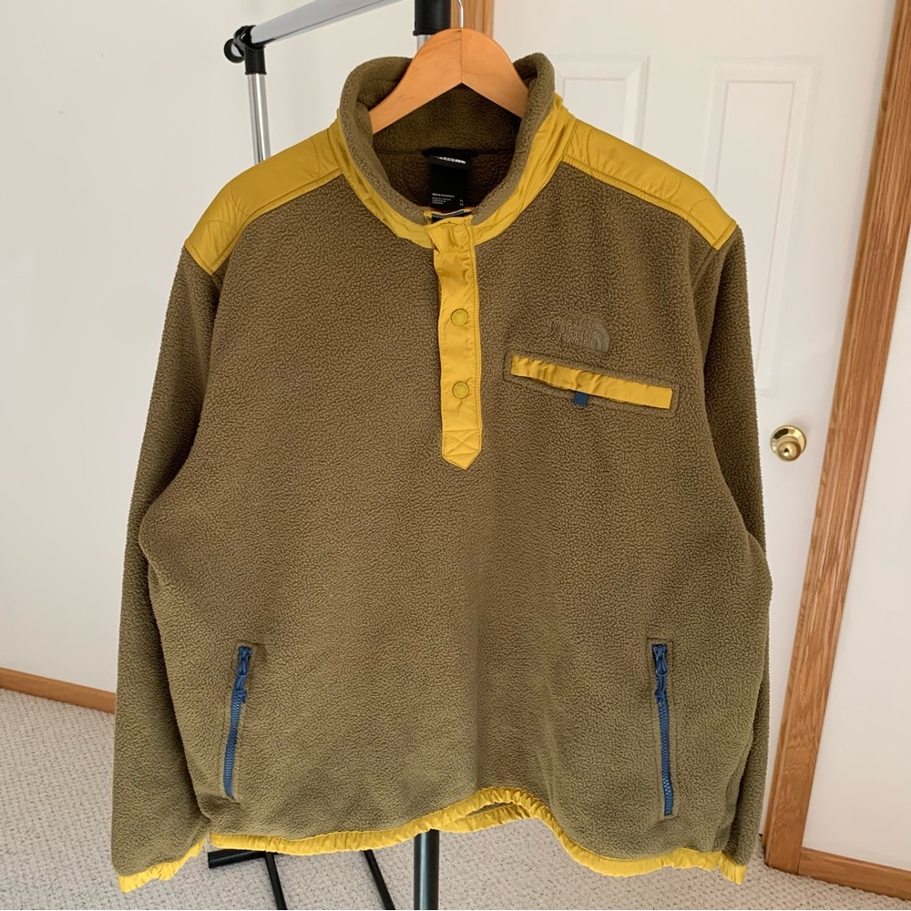 The North Face Fleece Quilted 1/4 Snap Pullover Jacket Men’s XL